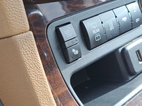 Used 2016 Buick Enclave Premium w/ Experience Buick Package image 22