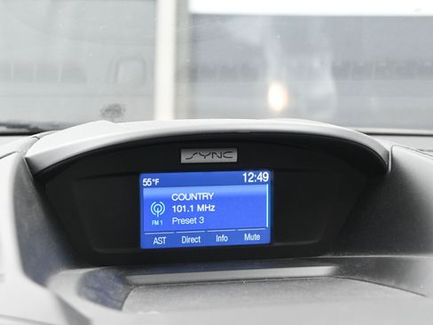 Used 2015 Ford Escape SE image 12