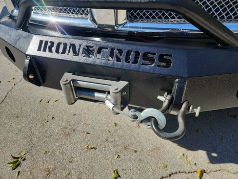 Used 2016 RAM 3500 Tradesman w/ Chrome Appearance Group image 3