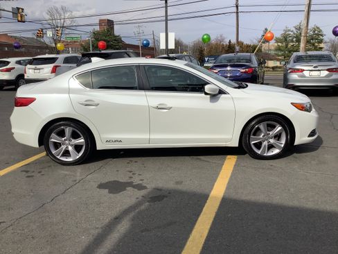 Used 2015 Acura ILX 2.0L w/Premium Package (A5) image 8
