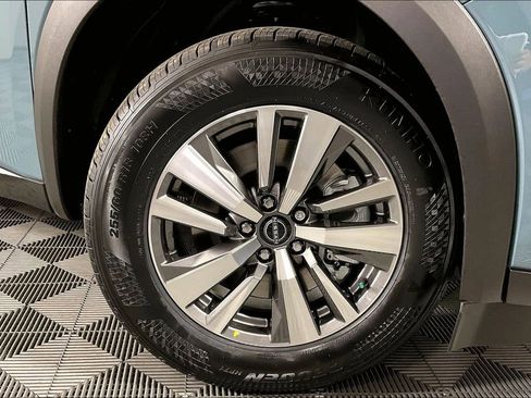 New 2026 Nissan Pathfinder SL image 18