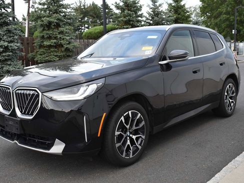 Used 2026 BMW X3 xDrive30i w/ Convenience Package AWD/4WD image 3