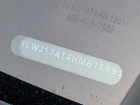 Used 2017 Volkswagen Beetle 1.8T SE image 23