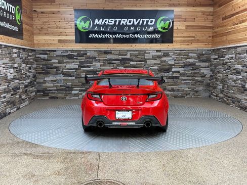 Used 2022 Toyota GR86 image 8