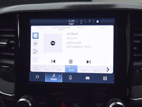 New 2026 RAM 1500 Express AWD/4WD image 22
