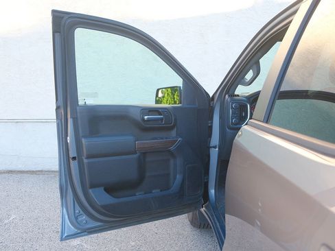 Used 2021 Chevrolet Silverado 1500 LT image 10