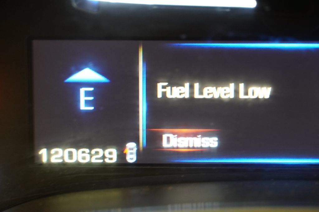Used 2015 Cadillac SRX FWD image 4