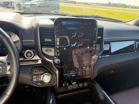 Used 2025 RAM 1500 Limited AWD/4WD image 18