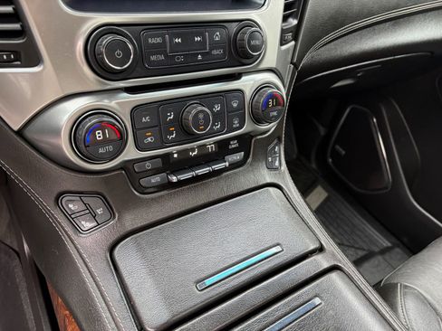 Used 2015 Chevrolet Suburban LTZ image 36