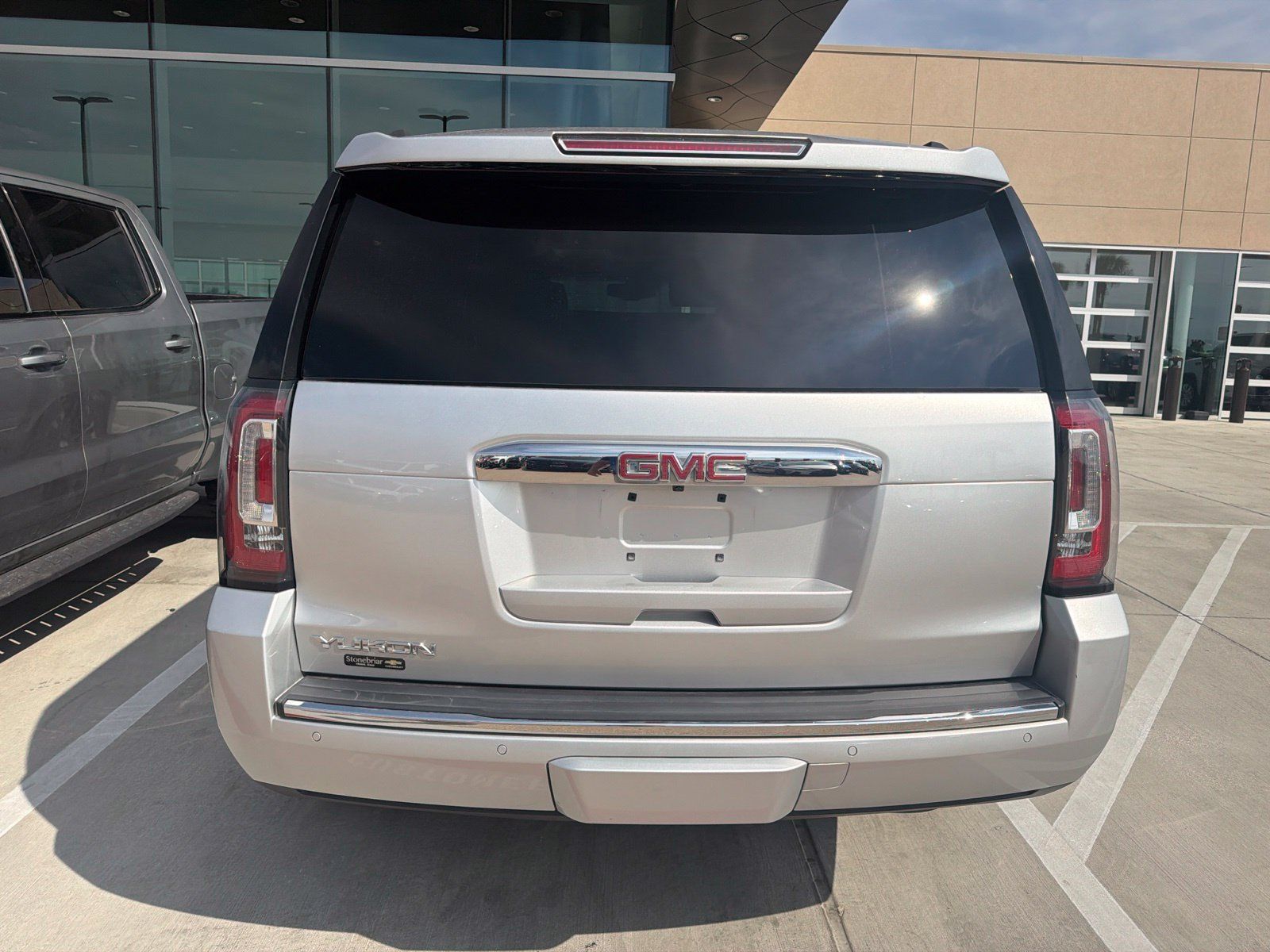 Used 2020 GMC Yukon Denali w/ Open Road Package AWD/4WD image 6