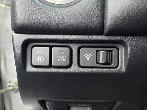 Used 2005 MAZDA MX-5 Miata LS image 23