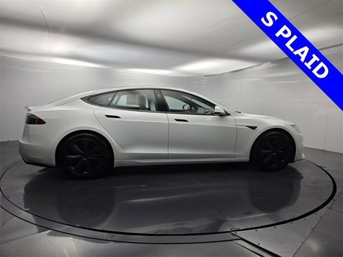 Used 2021 Tesla Model S Plaid image 14