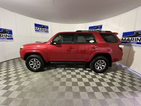 Used 2023 Toyota 4Runner TRD Off-Road AWD/4WD image 10