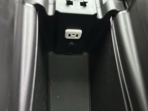 Used 2020 Buick Envision Premium w/ LPO, Interior Luxury Package image 23