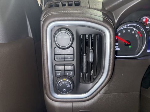 Used 2021 Chevrolet Silverado 1500 LT w/ All Star Edition Plus image 14