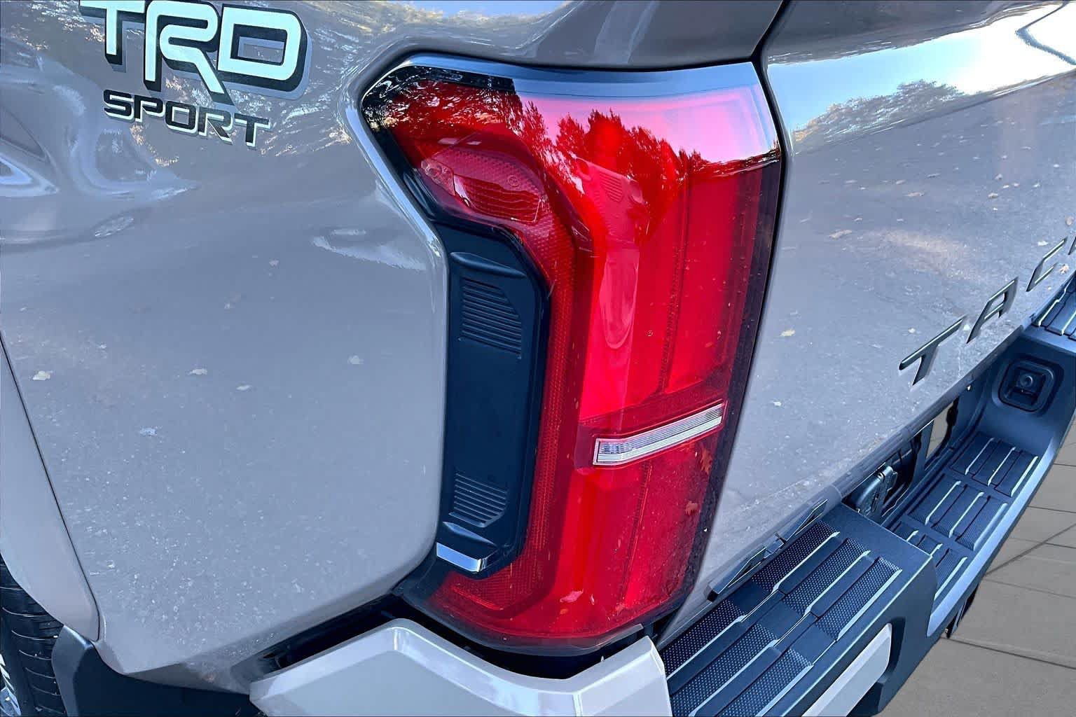 Certified 2026 Toyota Tacoma TRD Sport AWD/4WD image 26