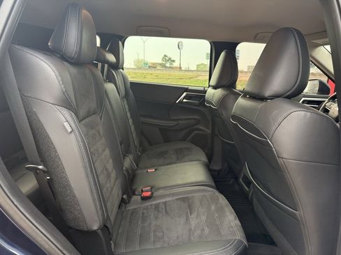 Used 2022 Mitsubishi Outlander SEL Black Edition image 41