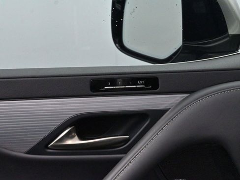 Used 2024 Lexus LX 600 F Sport image 14