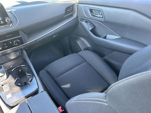 New 2025 Nissan Rogue S image 16