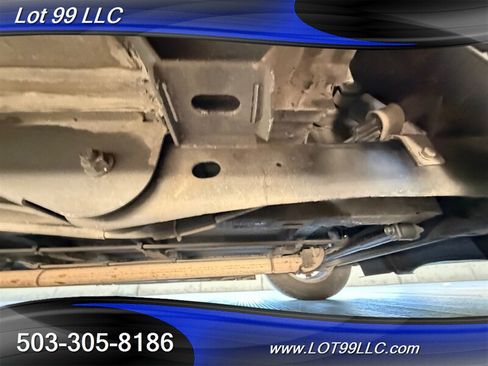 Used 2013 Chrysler Town & Country Touring FWD image 55