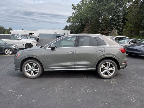Used 2021 Audi Q3 2.0T Premium AWD/4WD image 4