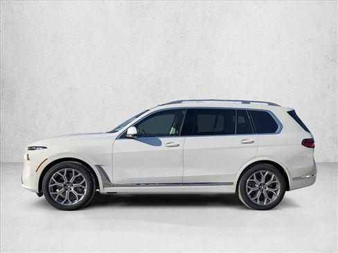 Used 2026 BMW X7 xDrive40i w/ Premium Package AWD/4WD image 5