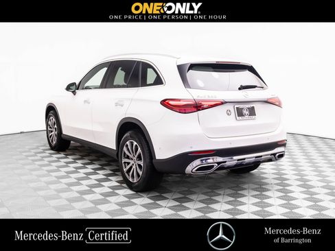 Certified 2025 Mercedes-Benz GLC 300 4MATIC image 3