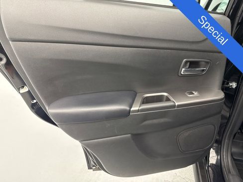 Used 2024 Mitsubishi Outlander Sport AWD image 16