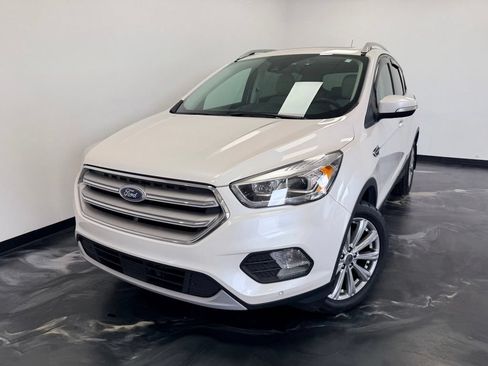 Used 2018 Ford Escape Titanium w/ Ford Safe & Smart Package AWD/4WD image 18