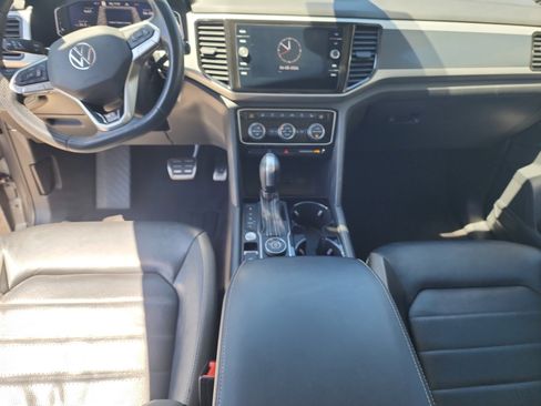 Used 2022 Volkswagen Atlas SEL Premium image 15