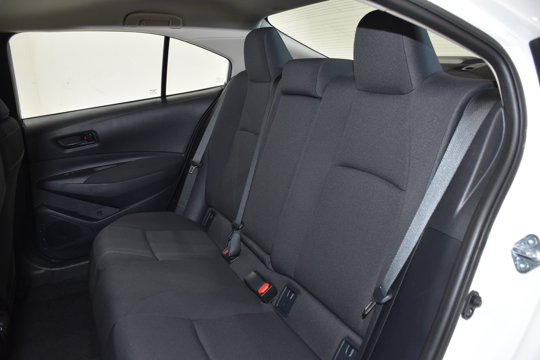 Used 2026 Toyota Corolla LE FWD image 27