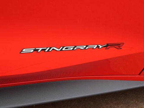 Used 2023 Chevrolet Corvette Stingray Premium Conv w/ Z51 Performance Package image 9