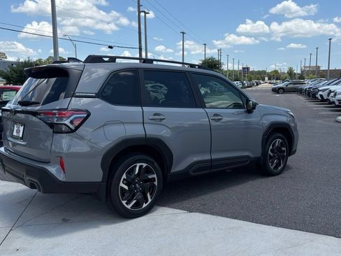 Certified 2025 Subaru Forester Limited AWD/4WD image 5