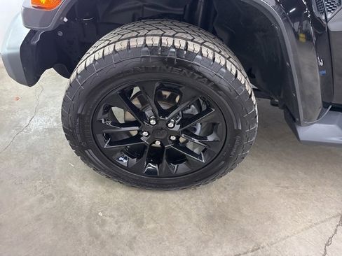 Used 2021 Jeep Wrangler Unlimited Sahara w/ Dual Top Group image 20