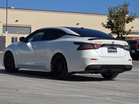 Used 2021 Nissan Maxima SR w/ Sport Mat Group FWD image 3