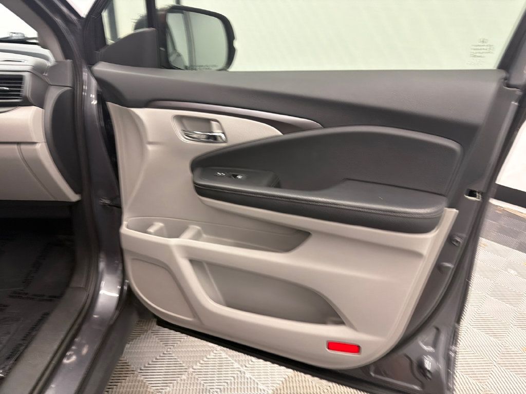 Used 2017 Honda Ridgeline RTL image 15