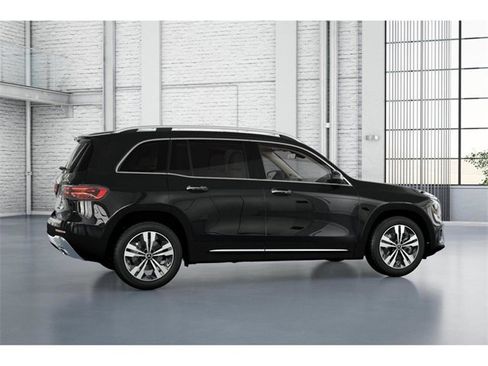 New 2026 Mercedes-Benz GLB 250 4MATIC image 18