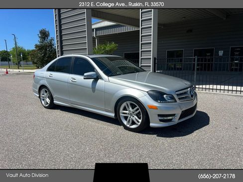 Used 2013 Mercedes-Benz C 250 Sedan w/ Premium 1 Pkg image 1