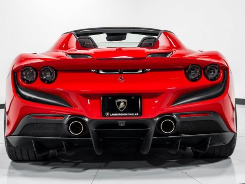 Used 2023 Ferrari F8 Tributo RWD image 4