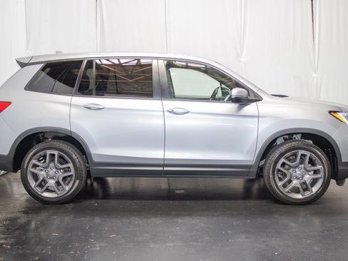 Used 2023 Honda Passport EX-L image 4