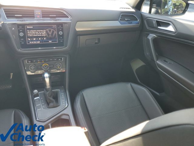 Used 2019 Volkswagen Tiguan SEL FWD image 16