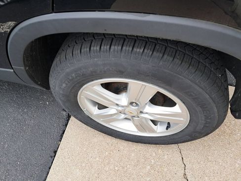 Used 2019 Chevrolet Trax LT w/ LT Convenience Package FWD image 8