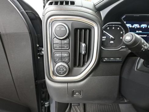 Used 2020 GMC Sierra 1500 AT4 w/ AT4 Premium Package AWD/4WD image 40