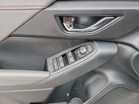 Used 2024 Subaru Crosstrek 2.5i Limited w/ Popular Package #3A image 9