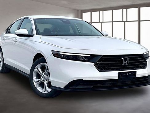 New 2026 Honda Accord LX image 2