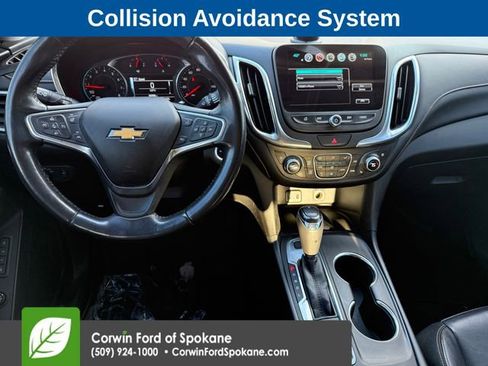 Used 2018 Chevrolet Equinox Premier image 2