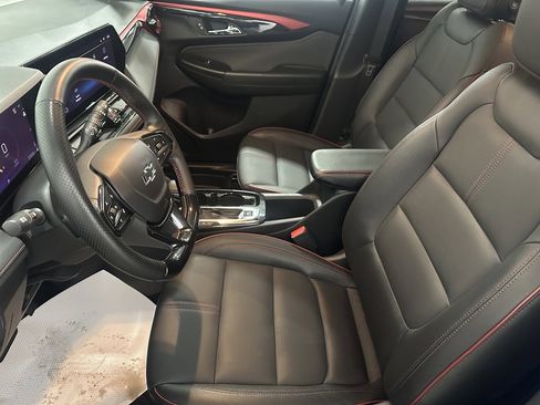 Certified 2024 Chevrolet TrailBlazer RS w/ Convenience Package image 9