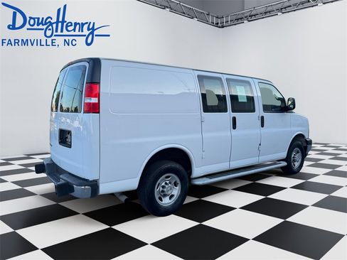 Used 2024 Chevrolet Express 2500 w/ Driver Convenience Package image 5