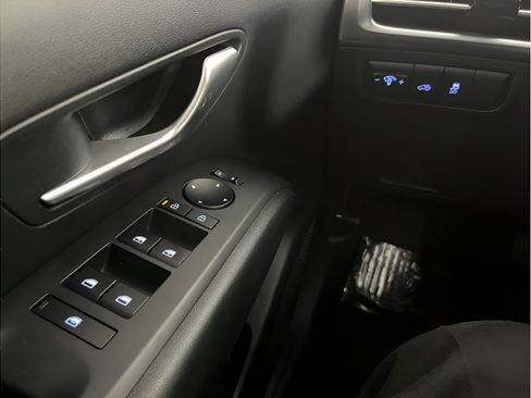 Used 2025 Hyundai Santa Cruz SEL FWD image 22