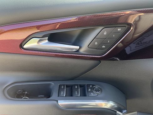 New 2026 Chevrolet Traverse RS w/ LPO, Floor Liner Package FWD image 16